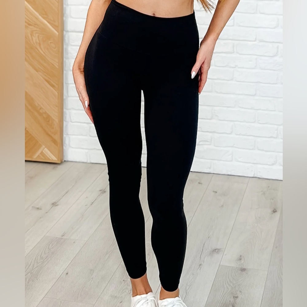 Rae Mode Brand New Women's Black Leggings
